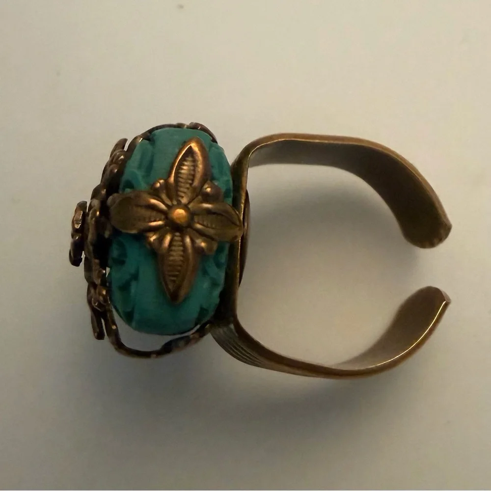 N/A bold turquoise